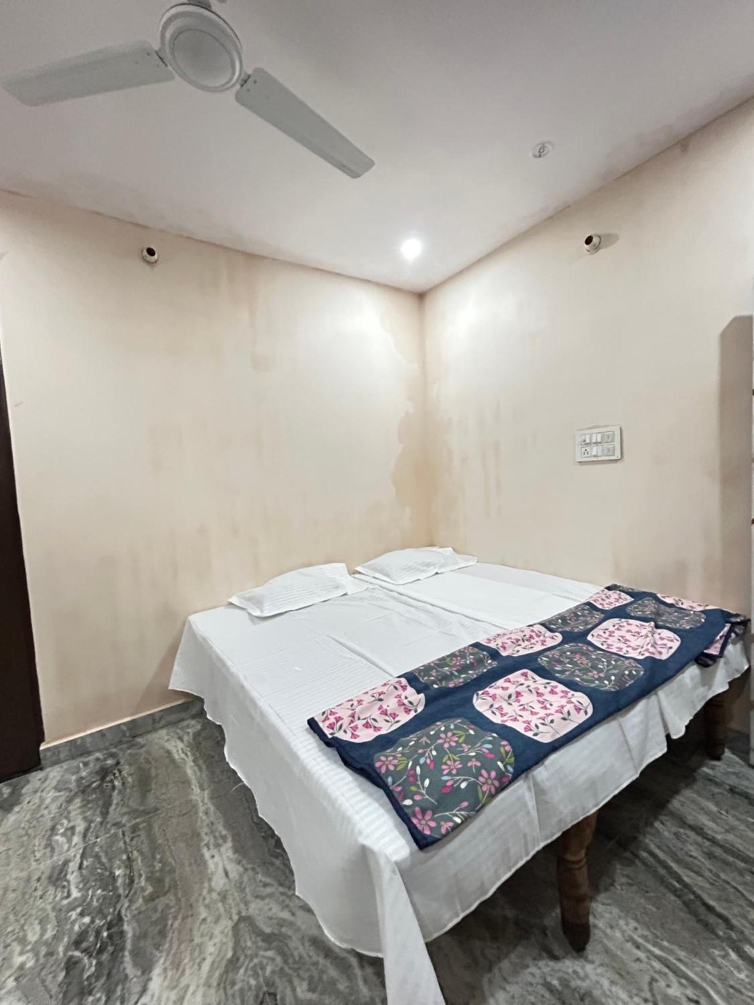 Villa Vishwanath Residency à Prayagraj Extérieur photo